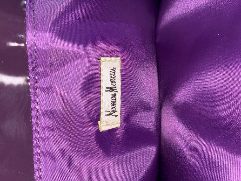 Neiman Marcus Vintage Purple Patent Faux Leather Handbag with Lucite Handles - Picture 2 of 3